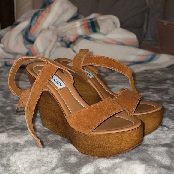 Steve Madden Shoes - Steve Madden Brown Suede Wedge Sandals
